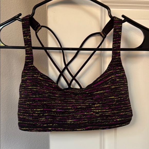 Women's Strappy Multicolor Sports Bra - Picture 2 of 8